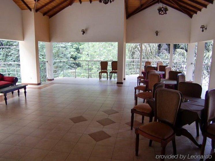קנדי Senani Hotel מראה חיצוני תמונה