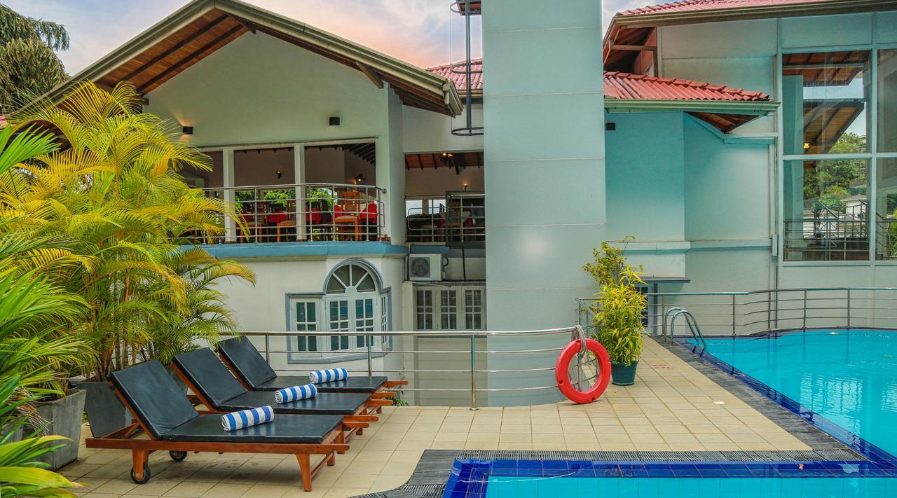 קנדי Senani Hotel מראה חיצוני תמונה
