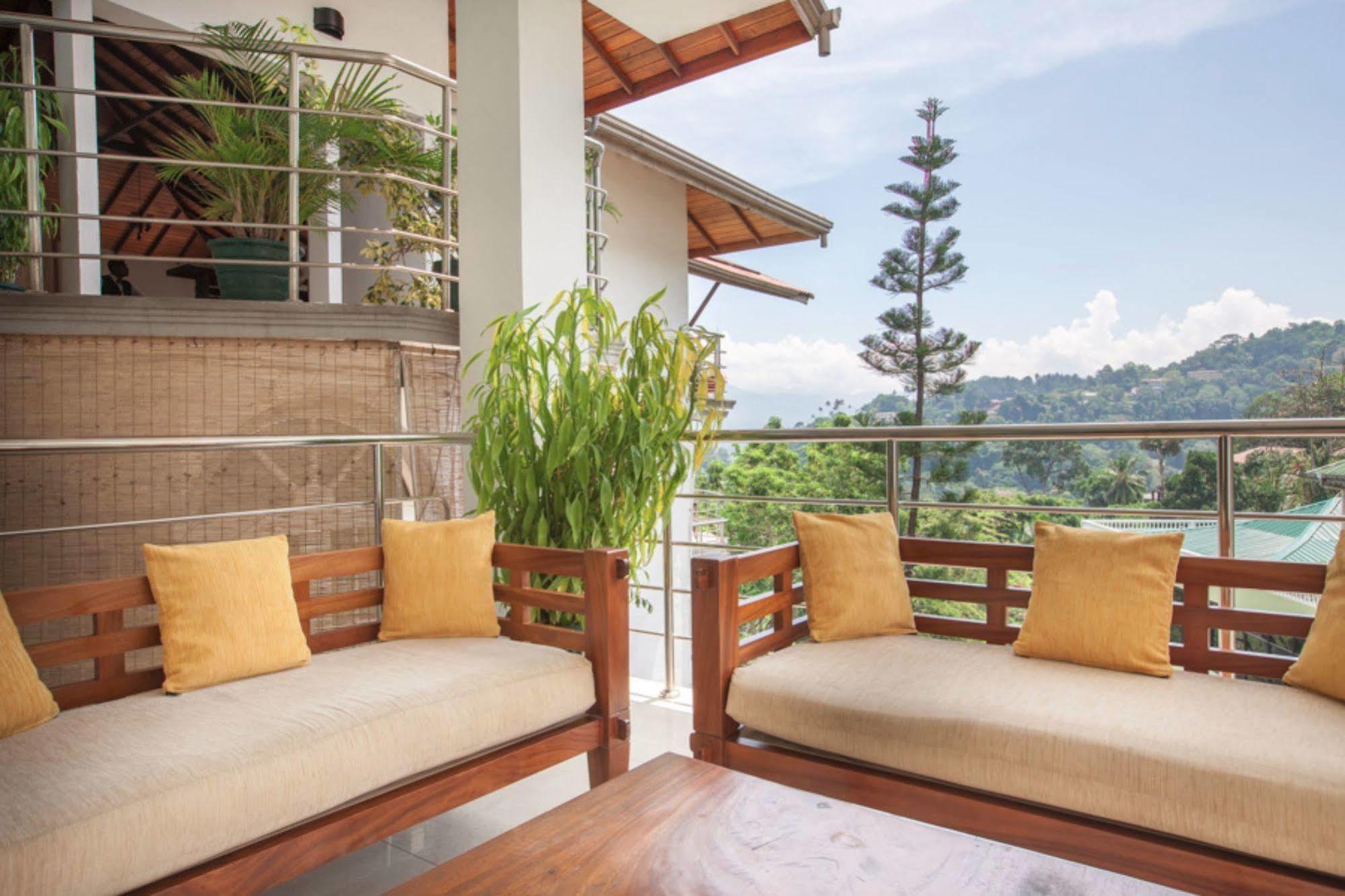 קנדי Senani Hotel מראה חיצוני תמונה